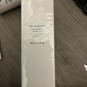 Monat Be clarified acne moisturizer brand new never opened still in wrapper